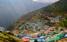 Namche Bazar - Lukla (2400 m).